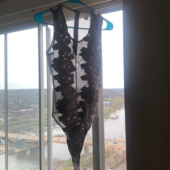 Body suit - Picture 2 of 3